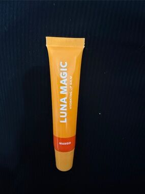 Luna Magic hydrating lip balm- mango